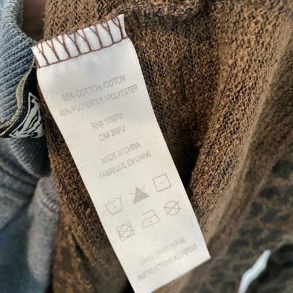 OBEY Leopard Top - Picture 5 of 7